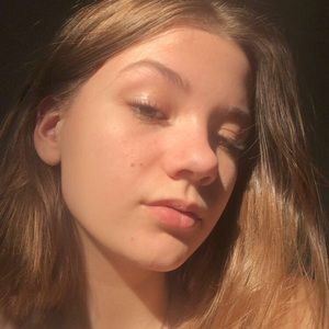 Meet your Posher, Holiday